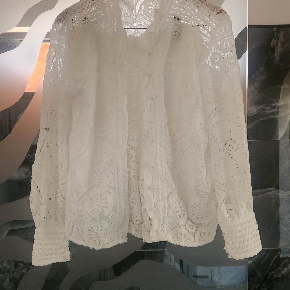 Elegant White Lace Blouse